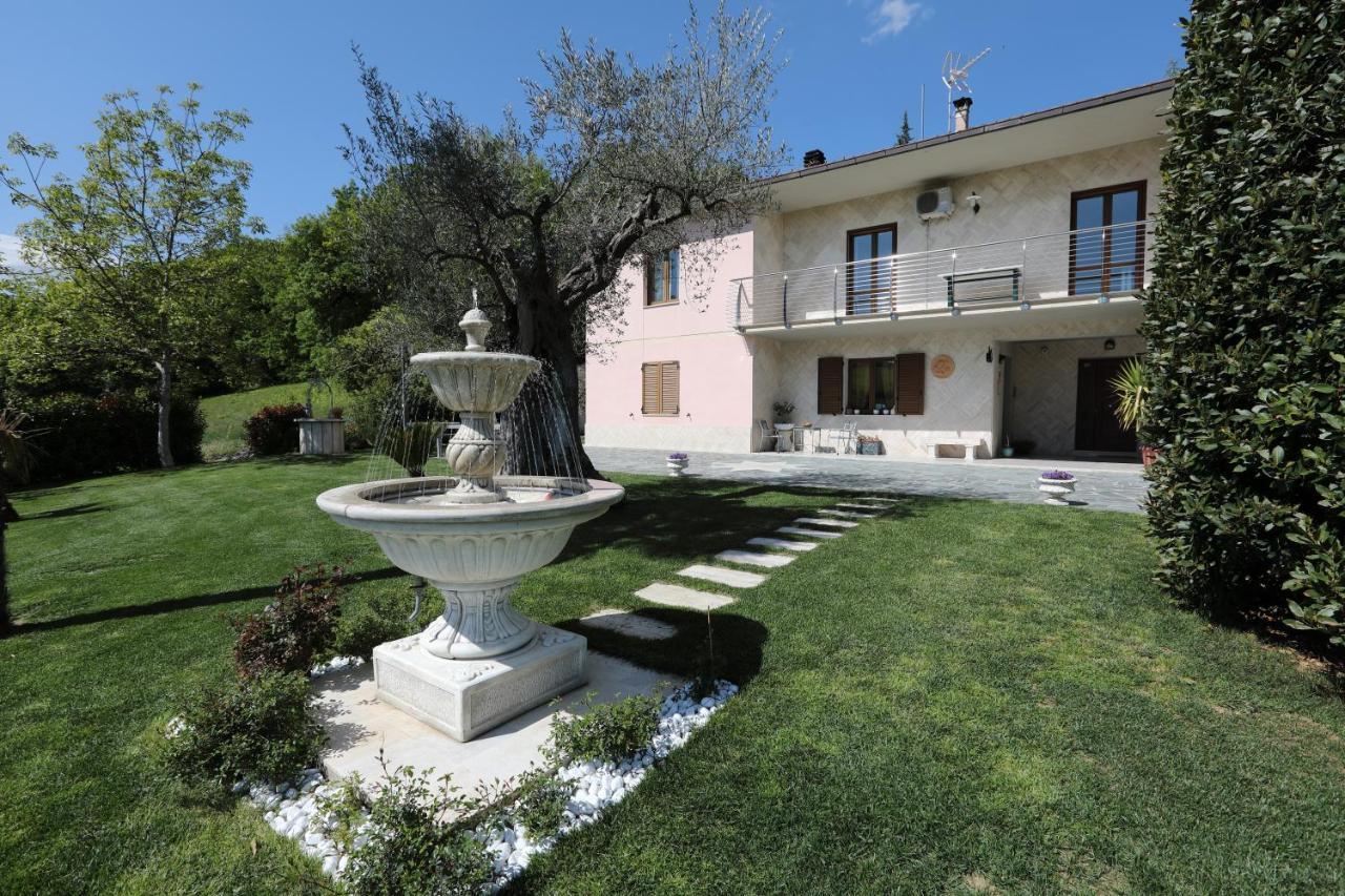 Il Villino Agriturismo B&B Belforte del Chienti Dış mekan fotoğraf